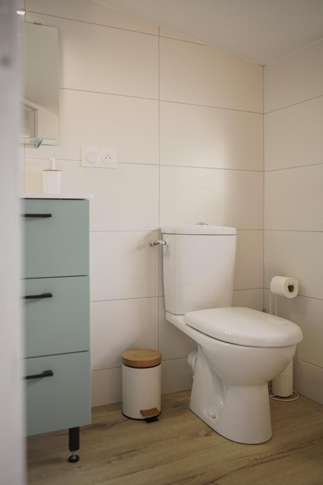 Le Montarrouye Appartement Pour 2 A 6 Personnes バニエール・ド・ビゴール エクステリア 写真